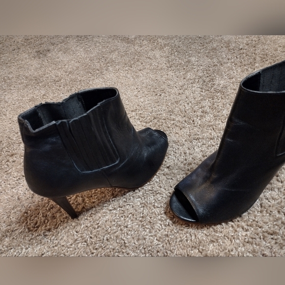 Halogen Black Peep-Toe Ankle Boots 8.5 - Picture 3 of 13